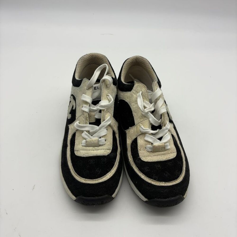 CHANEL Sneakers - Picture 4 of 6